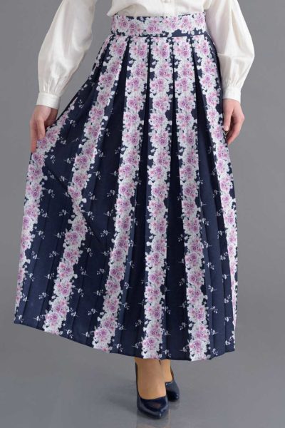 rose print navy skirt